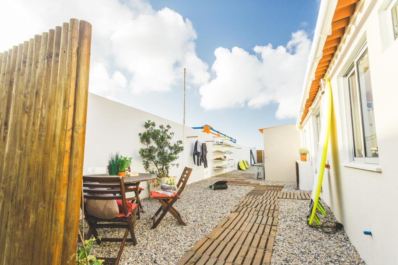 Soulsurfcamp Portugal Bed & Breakfast Peniche Exterior photo