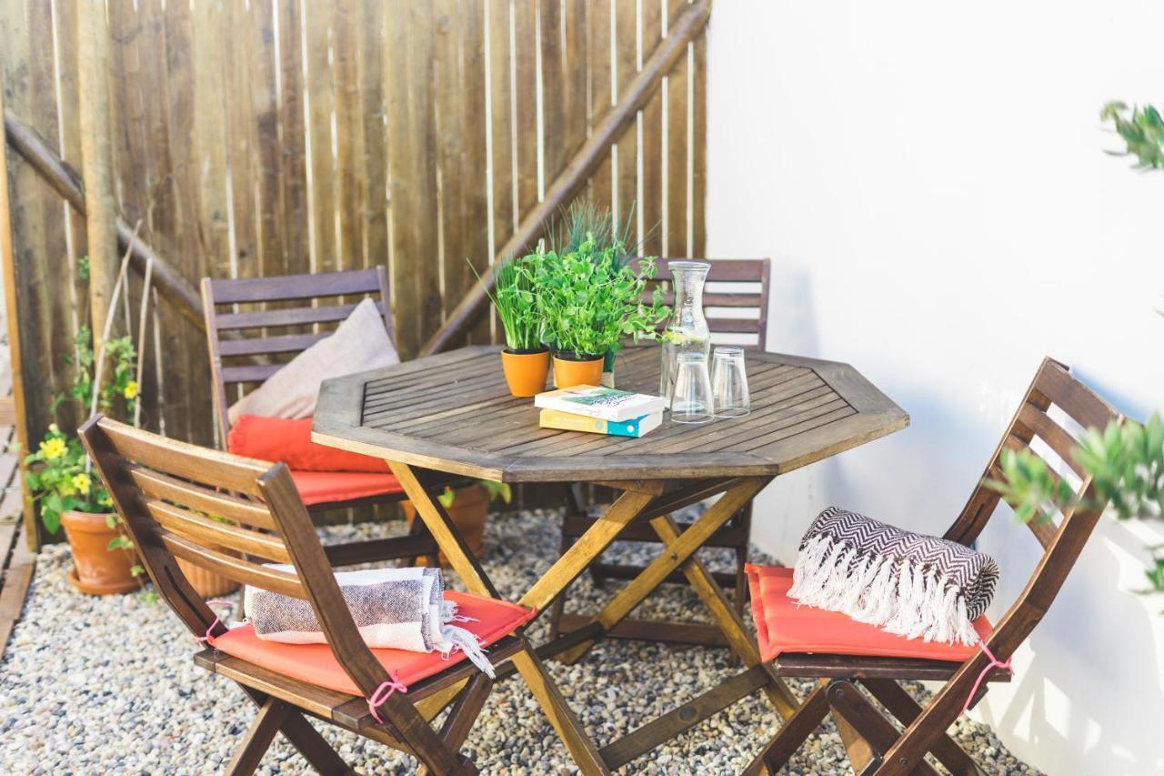 Soulsurfcamp Portugal Bed & Breakfast Peniche Exterior photo